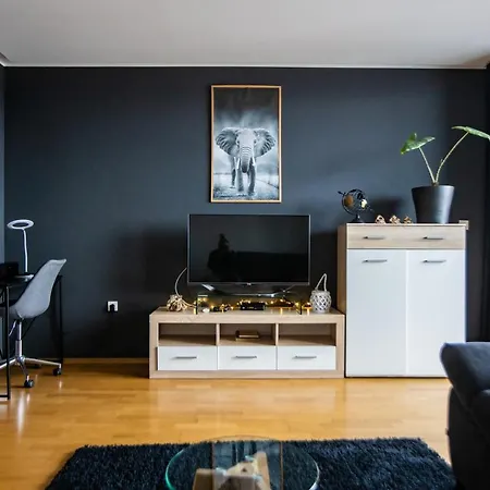 Hermes & 2 Free Garage Secured Parkings Apartment Ljubljana