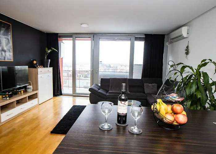 Hermes & 2 Free Garage Secured Parkings Apartman